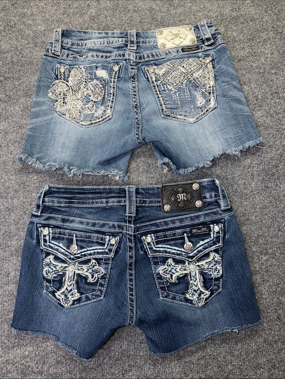 Miss Me Embroidered Denim Cutoff Shorts – Size 27